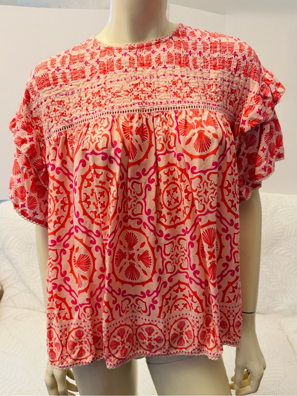 crown & ivy Pink and Coral Printed Flutter Sleeve Blouse